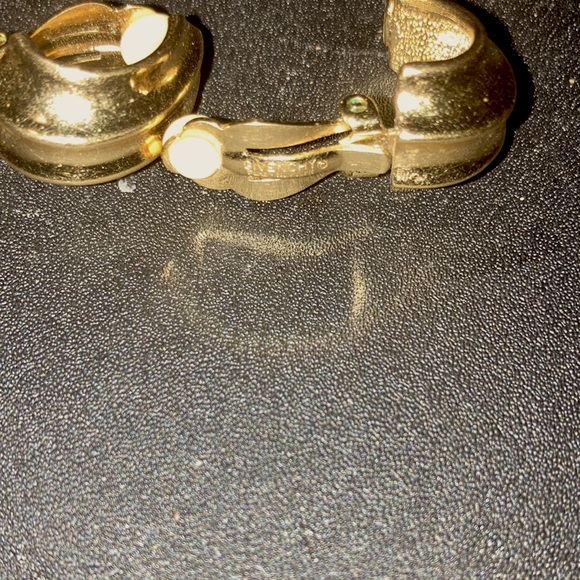 Givinchey Earrings clip ons 1976 - Picture 2 of 2
